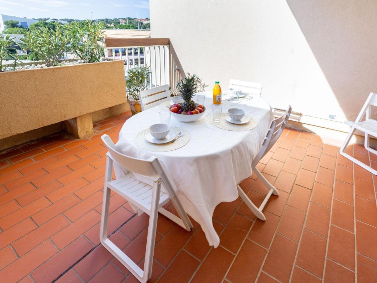 Apartment Le Port De Bormes By Interhome מראה חיצוני תמונה